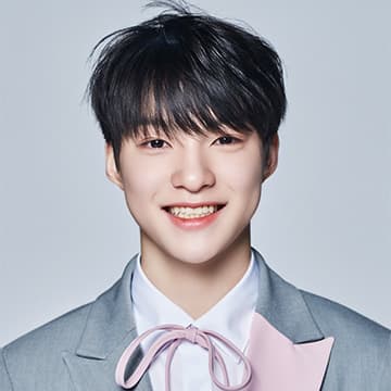 TAKUTOprofile image